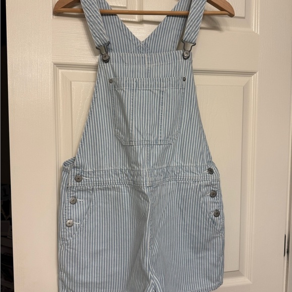 Old Navy Light Blue Striped Apparel - Picture 1 of 4